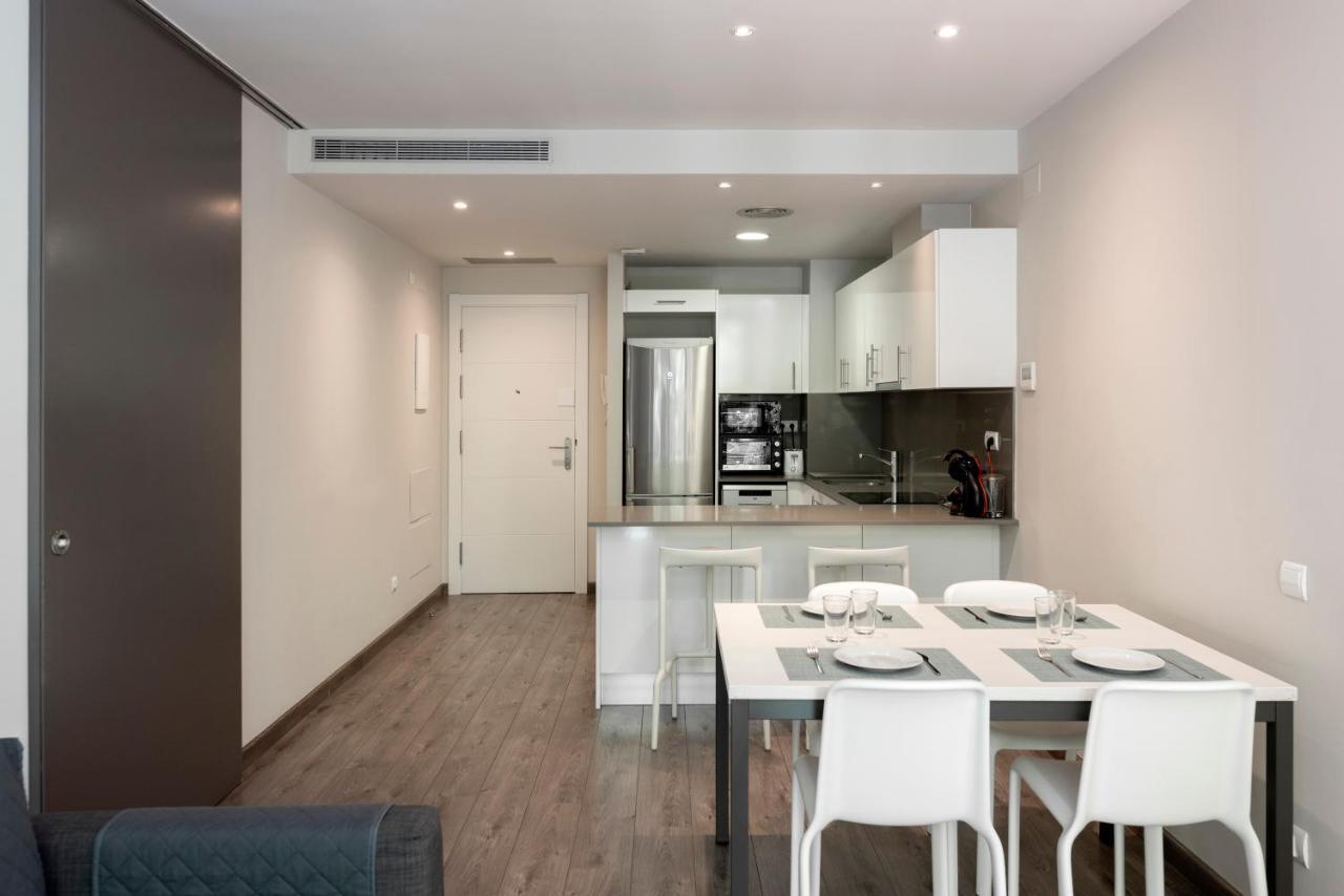 Espais Blaus Apartments Барселона Екстер'єр фото