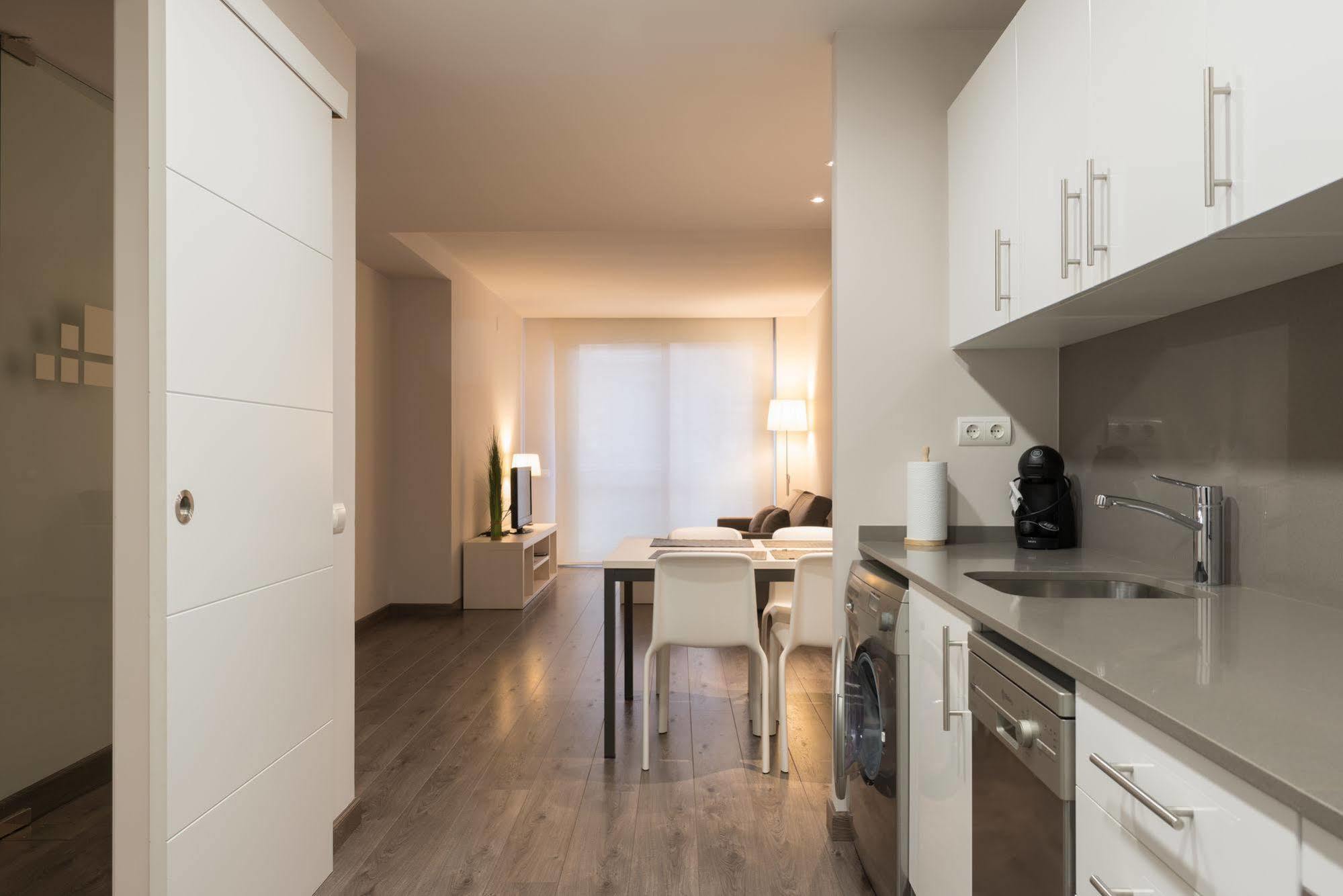 Espais Blaus Apartments Барселона Екстер'єр фото